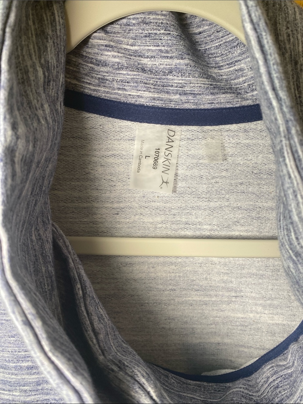 Danskin Wrap Asymmetric Knit Sz L - Picture 2 of 7